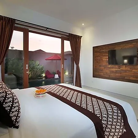 Bougainnvillea Villa Cemagi By Parigata